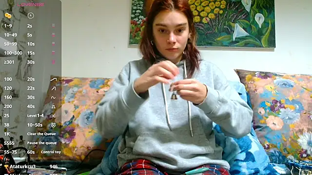 Sophie Bell online show from 02/13/25, 09:06