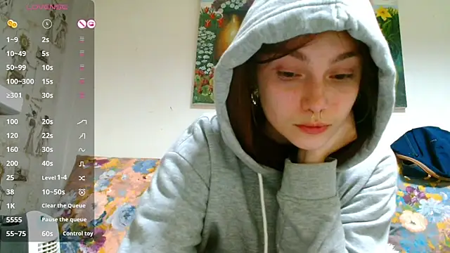 Sophie Bell online show from 02/15/25, 10:42