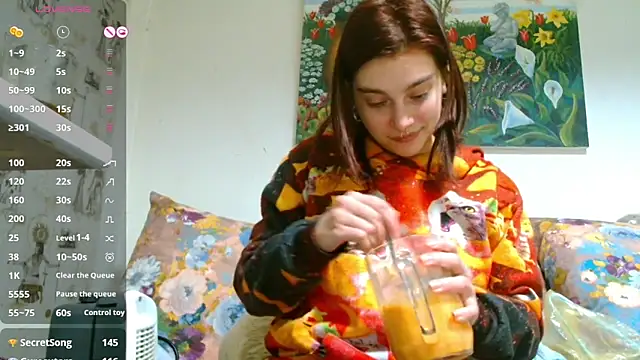 Sophie Bell online show from 02/20/25, 11:10