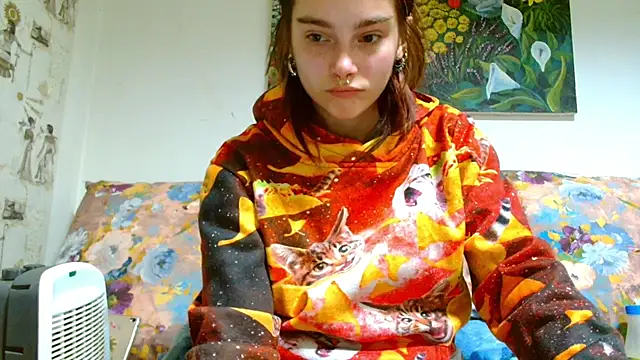 Sophie Bell online show from 02/21/25, 07:43