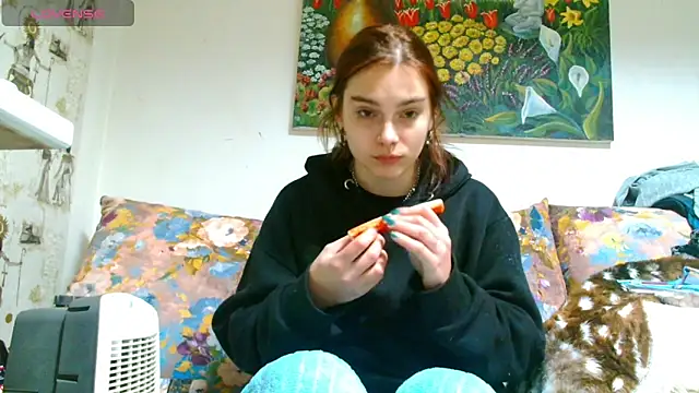 Sophie Bell online show from 03/09/25, 06:21