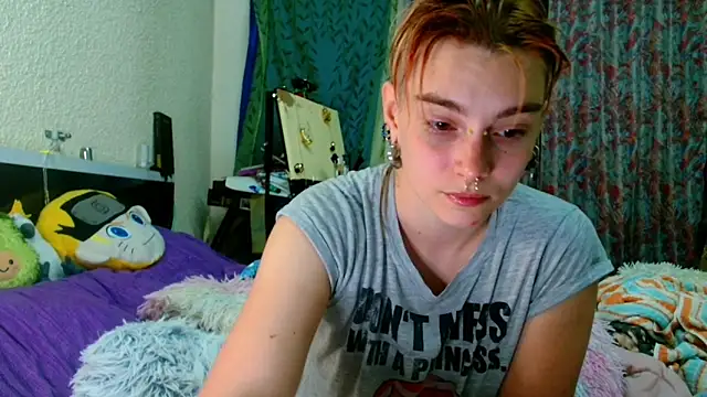 Snapshot of Sophie_Bell chatting on 05/22/26, 08:58 Sophie Bell online show from 05/22/26, 08:58