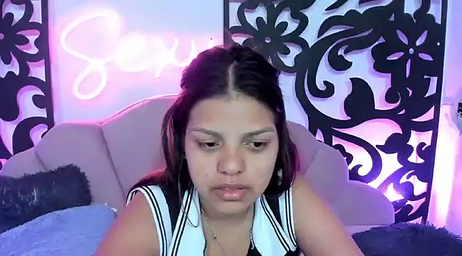 your little naughty1 online show from 01/08/25, 11:10