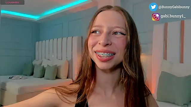 gabi bunny online show from 04/20/26, 06:09