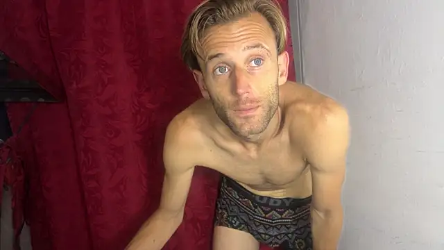 Snapshot of aquilesmade chatting on 10/08/25, 04:37 aquilesmade online show from 10/08/25, 04:37