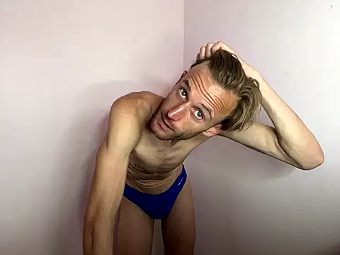 Snapshot of aquilesmade chatting on 10/27/25, 03:49 aquilesmade online show from 10/27/25, 03:49