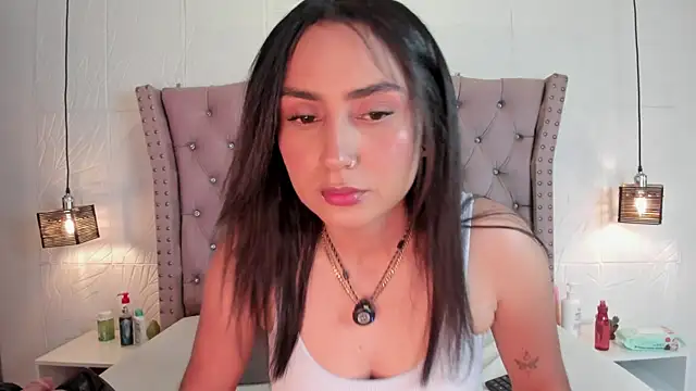 lia sofiia online show from 04/17/26, 09:23