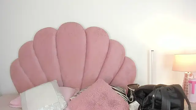 Nicole Paradise online show from 07/08/26, 12:53