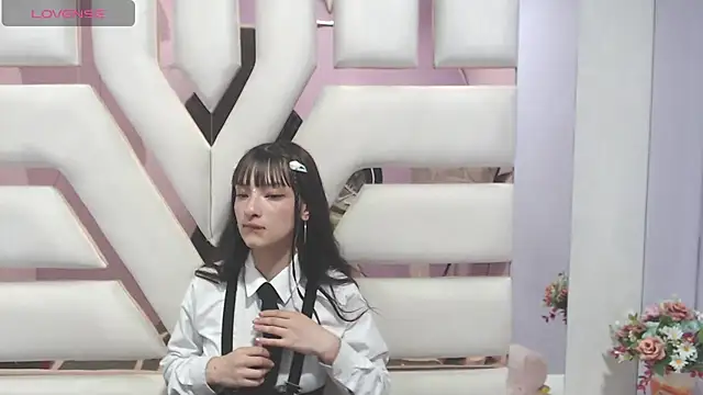 Aurora 18 online show from 02/27/25, 12:21