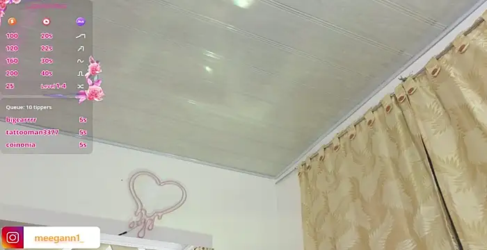 Snapshot of meggan_tay chatting on 01/10/25, 06:42 meggan tay online show from 01/10/25, 06:42