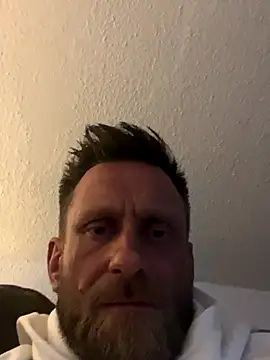 Bro4bro0040 online show from 11/12/25, 01:39