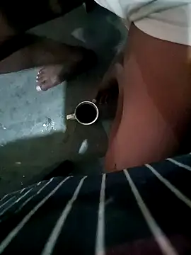 Aash Slave Boy online show from 04/21/26, 02:37