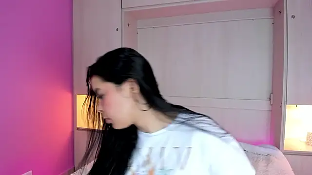 valerymeyerr online show from 02/13/25, 04:11