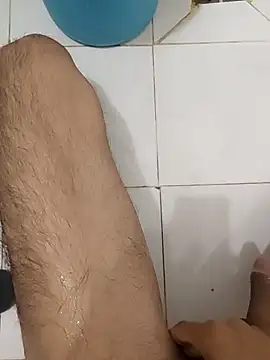 Snapshot of Sweety_2144 chatting on 02/13/26, 03:35 Sweety 2144 online show from 02/13/26, 03:35