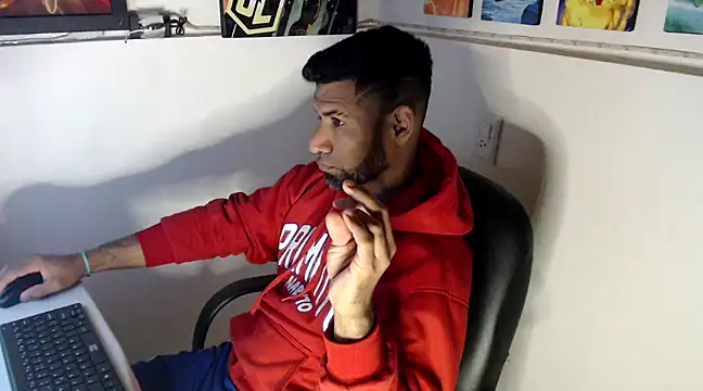 Snapshot of Enriblack92 chatting on 12/04/24, 04:27 Enriblack92 online show from 12/04/24, 04:27