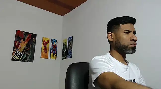 Snapshot of Enriblack92 chatting on 12/21/24, 05:51 Enriblack92 online show from 12/21/24, 05:51