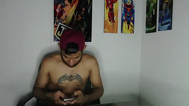 Snapshot of Enriblack92 chatting on 12/30/24, 10:34 Enriblack92 online show from 12/30/24, 10:34