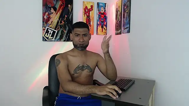 Snapshot of Enriblack92 chatting on 12/31/24, 03:34 Enriblack92 online show from 12/31/24, 03:34