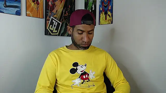 Snapshot of Enriblack92 chatting on 01/22/25, 06:31 Enriblack92 online show from 01/22/25, 06:31