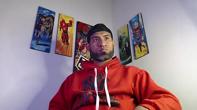 Snapshot of Enriblack92 chatting on 01/27/25, 02:10 Enriblack92 online show from 01/27/25, 02:10