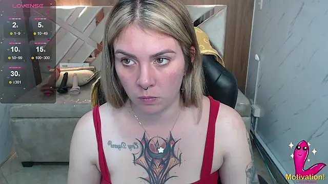 Snapshot of Paula_b_ chatting on 06/02/26, 12:51 Paula b online show from 06/02/26, 12:51