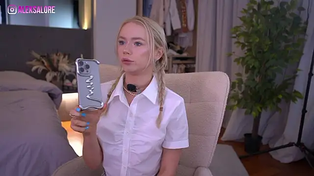 LexieLoree online show from 03/30/26, 02:34