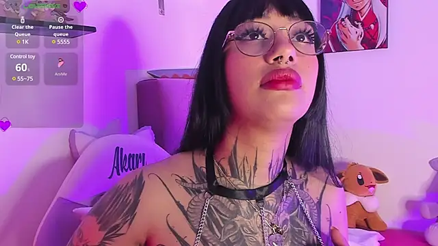 Snapshot of Akari1_Mischief chatting on 12/07/24, 10:17 Akari1 Mischief online show from 12/07/24, 10:17