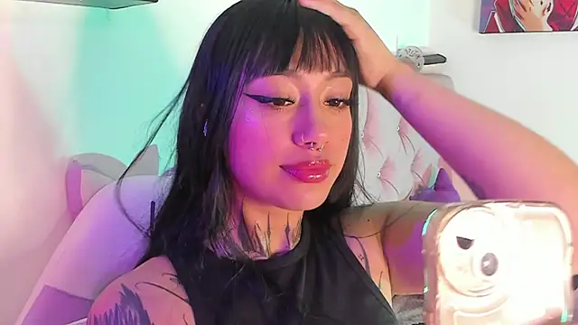 Snapshot of Akari1_Mischief chatting on 01/03/25, 10:19 Akari1 Mischief online show from 01/03/25, 10:19