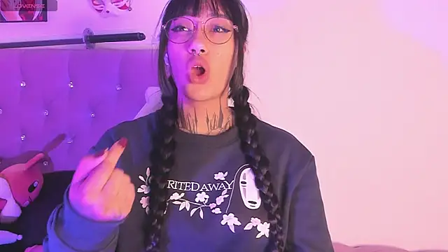 Snapshot of Akari1_Mischief chatting on 03/08/25, 04:45 Akari1 Mischief online show from 03/08/25, 04:45