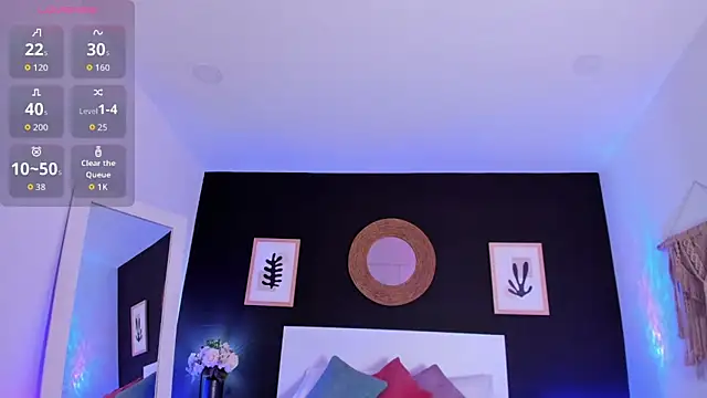 VioletPaket online show from 04/13/26, 11:37