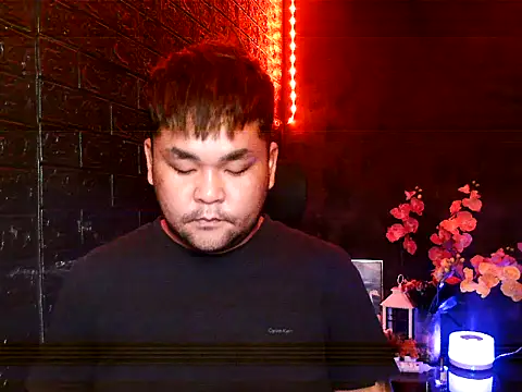 Snapshot of sydneyken chatting on 11/16/25, 02:44 sydneyken online show from 11/16/25, 02:44