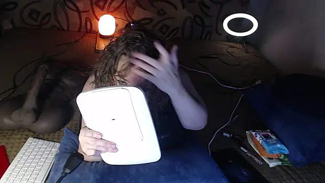 Snapshot of MiniNatalie chatting on 01/26/25, 06:48 MiniNatalie online show from 01/26/25, 06:48