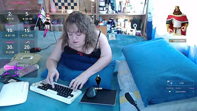 Snapshot of MiniNatalie chatting on 10/18/25, 04:15 MiniNatalie online show from 10/18/25, 04:15