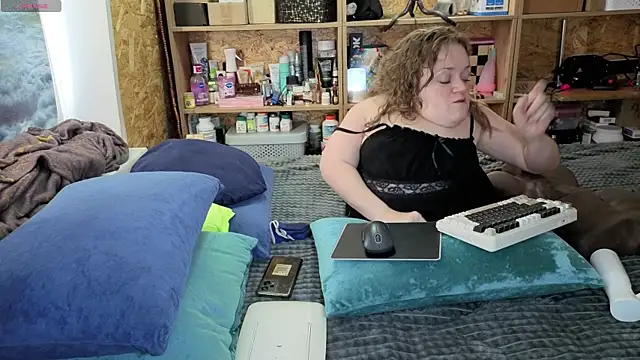 MiniNatalie online show from 02/01/26, 06:12