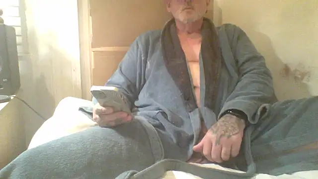 oldenglishguy online show from 10/13/25, 07:58