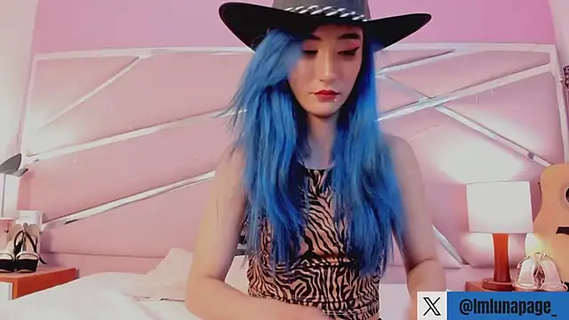 Lunapage online show from 02/10/25, 02:05