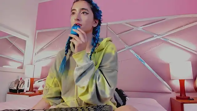 Lunapage online show from 03/10/25, 04:14