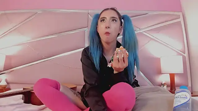 Lunapage online show from 03/18/25, 07:20