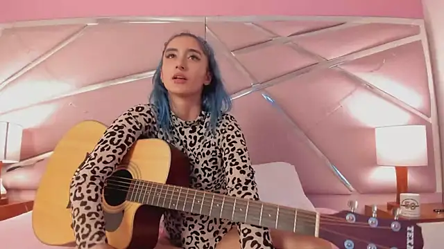 Lunapage online show from 03/21/25, 07:13