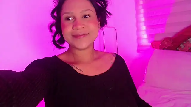 Snapshot of Beamber_ chatting on 12/02/25, 11:15 Beamber online show from 12/02/25, 11:15