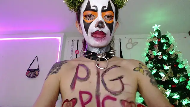 Eloise-brown online show from 12/24/24, 10:39