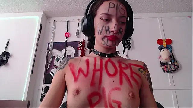 Eloise-brown online show from 01/14/25, 09:41