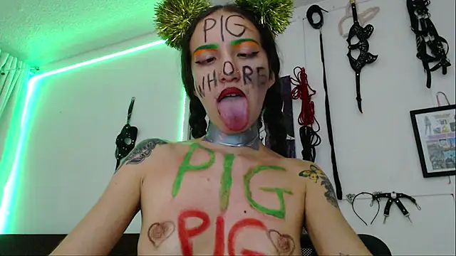 Eloise-brown online show from 01/18/25, 12:24