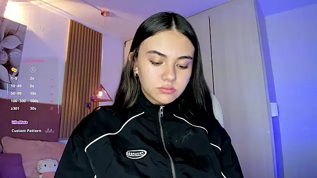 mia nevaeh online show from 03/26/26, 09:31