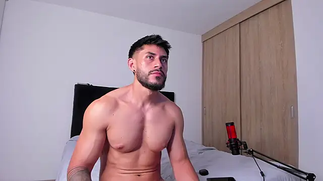 Snapshot of alexxxmachine chatting on 02/18/25, 12:37 alexxxmachine online show from 02/18/25, 12:37