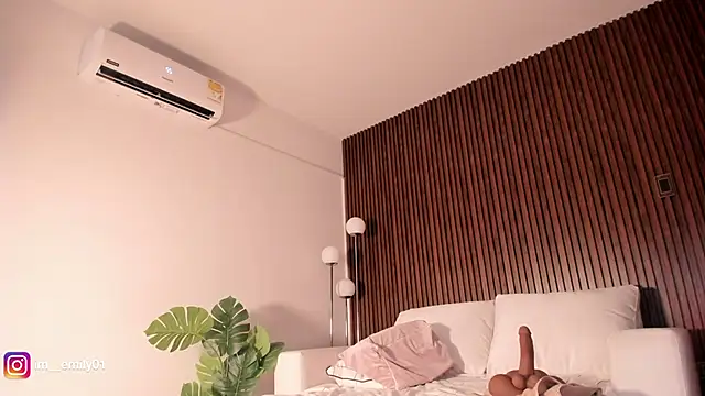 molly cams8 online show from 05/14/26, 10:05