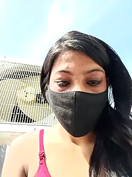 Snapshot of Noorkhatoon chatting on 02/19/25, 06:11 Noorkhatoon online show from 02/19/25, 06:11