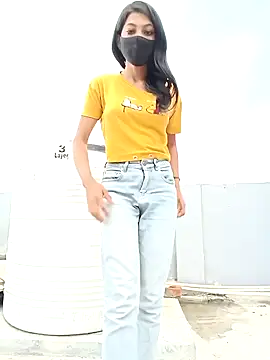 Snapshot of Noorkhatoon chatting on 02/19/25, 12:22 Noorkhatoon online show from 02/19/25, 12:22