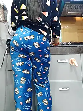 Manpreet kaur21 online show from 12/14/24, 07:29