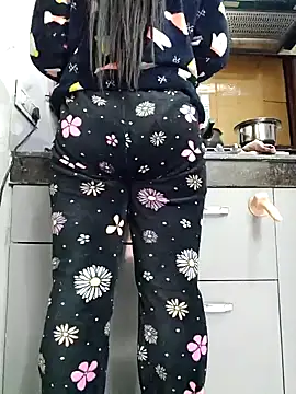 Manpreet kaur21 online show from 12/23/24, 12:52